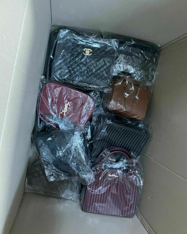 Woman bags & purse pallets