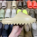 BUY YEEZY SLIDES Pallets